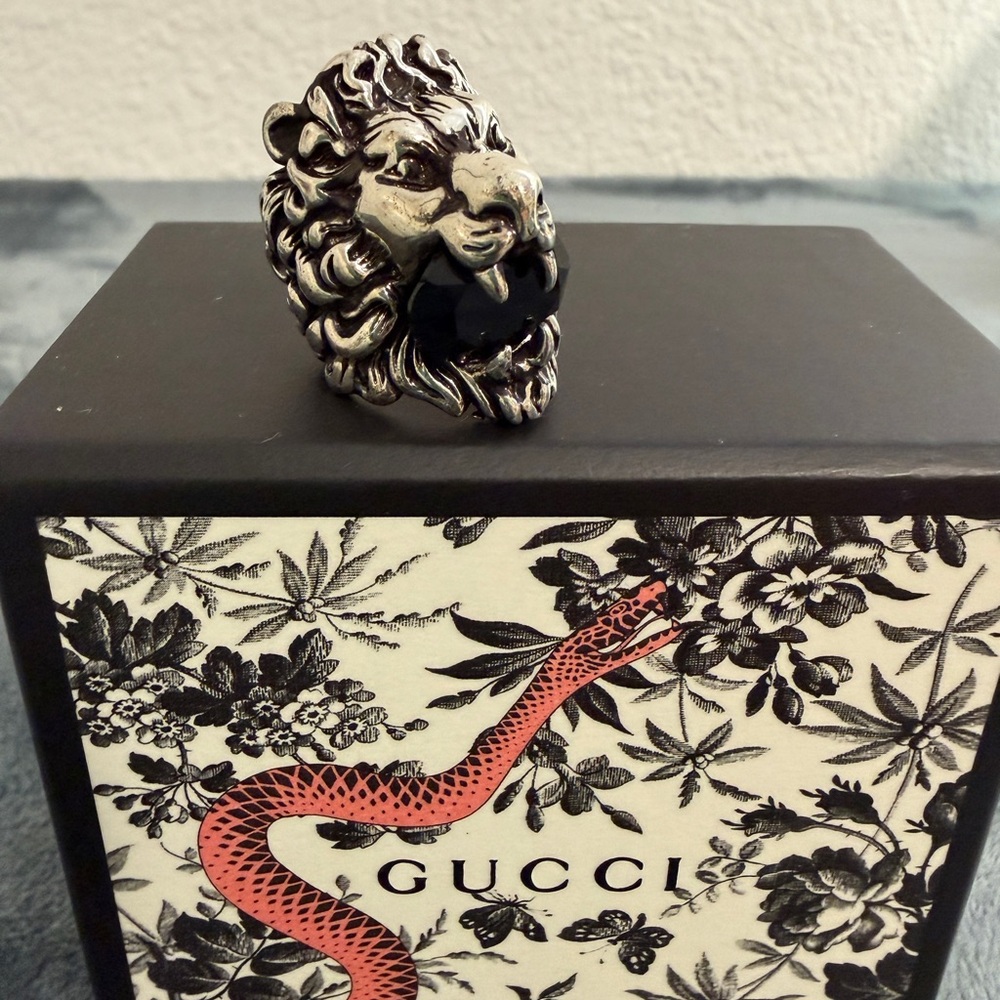 BRAND NEW Gucci Lion Head Silver Black Crystal Ring Size 8 / XX-Small / 4.5